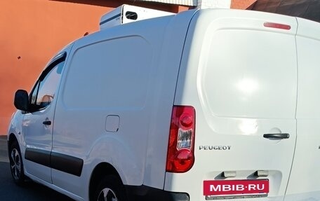 Peugeot Partner II рестайлинг 2, 2011 год, 750 000 рублей, 8 фотография