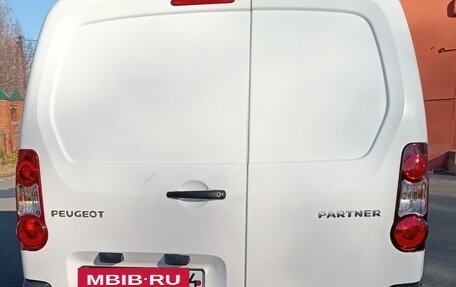 Peugeot Partner II рестайлинг 2, 2011 год, 750 000 рублей, 6 фотография