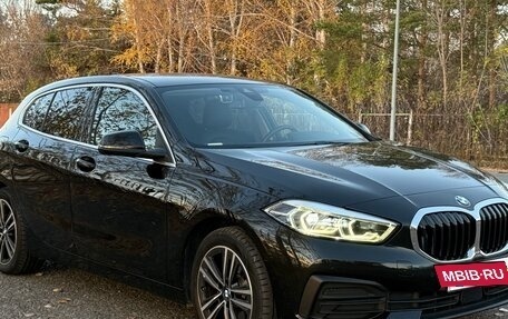 BMW 1 серия, 2021 год, 3 350 000 рублей, 5 фотография