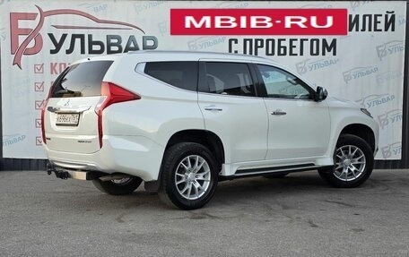 Mitsubishi Pajero Sport III рестайлинг, 2017 год, 2 490 000 рублей, 6 фотография