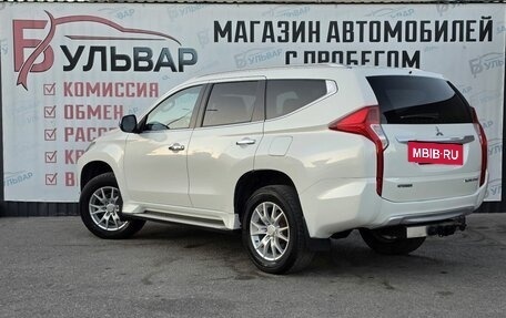 Mitsubishi Pajero Sport III рестайлинг, 2017 год, 2 490 000 рублей, 4 фотография