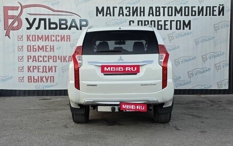 Mitsubishi Pajero Sport III рестайлинг, 2017 год, 2 490 000 рублей, 5 фотография