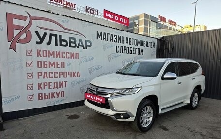 Mitsubishi Pajero Sport III рестайлинг, 2017 год, 2 490 000 рублей, 7 фотография