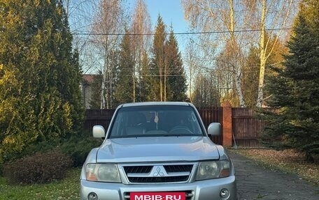 Mitsubishi Pajero III рестайлинг, 2003 год, 750 000 рублей, 2 фотография