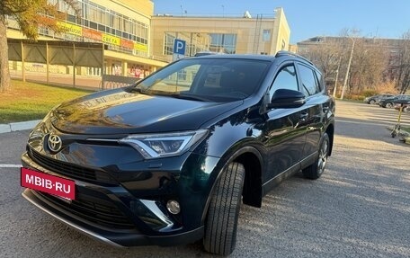 Toyota RAV4, 2018 год, 2 650 000 рублей, 11 фотография