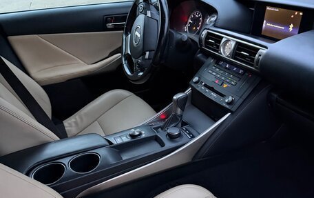 Lexus IS III, 2016 год, 1 850 000 рублей, 14 фотография
