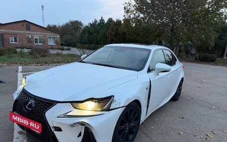 Lexus IS III, 2016 год, 1 850 000 рублей, 7 фотография