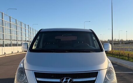 Hyundai Grand Starex Grand Starex I рестайлинг 2, 2008 год, 1 290 000 рублей, 1 фотография