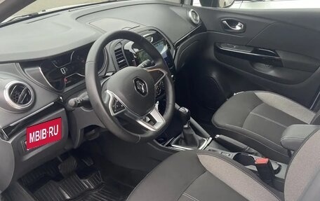 Renault Kaptur I рестайлинг, 2022 год, 2 100 000 рублей, 14 фотография