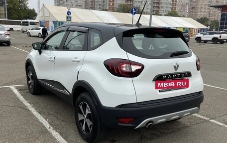 Renault Kaptur I рестайлинг, 2022 год, 2 100 000 рублей, 5 фотография