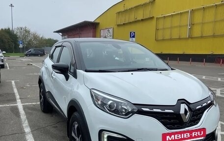 Renault Kaptur I рестайлинг, 2022 год, 2 100 000 рублей, 21 фотография