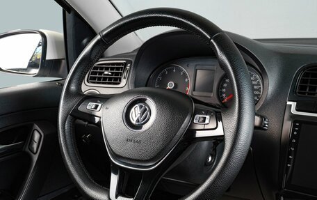 Volkswagen Polo VI (EU Market), 2019 год, 999 000 рублей, 12 фотография
