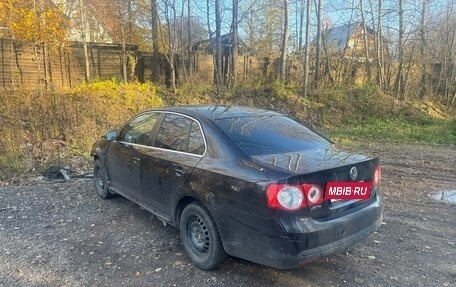 Volkswagen Jetta VII, 2009 год, 200 000 рублей, 3 фотография