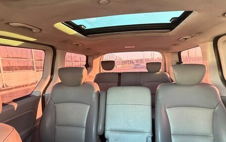 Hyundai Grand Starex Grand Starex I рестайлинг 2, 2008 год, 1 290 000 рублей, 16 фотография