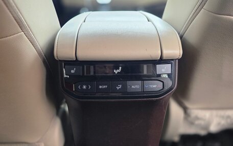 Toyota Highlander, 2021 год, 4 990 000 рублей, 11 фотография
