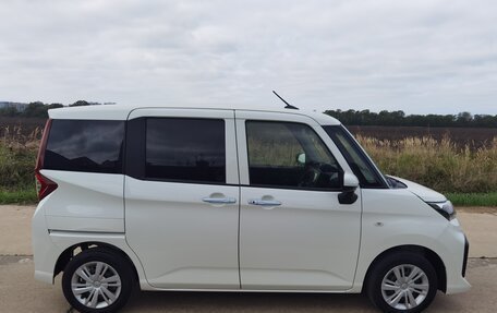 Toyota Roomy I, 2022 год, 1 050 000 рублей, 5 фотография