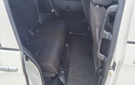 Toyota Roomy I, 2022 год, 1 050 000 рублей, 14 фотография