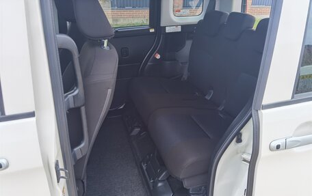 Toyota Roomy I, 2022 год, 1 050 000 рублей, 18 фотография
