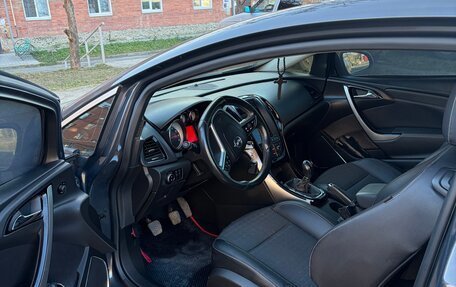 Opel Astra J, 2013 год, 950 000 рублей, 10 фотография