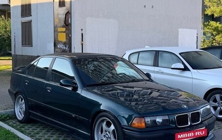 BMW 3 серия, 1994 год, 899 990 рублей, 14 фотография
