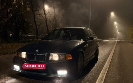 BMW 3 серия, 1994 год, 899 990 рублей, 16 фотография