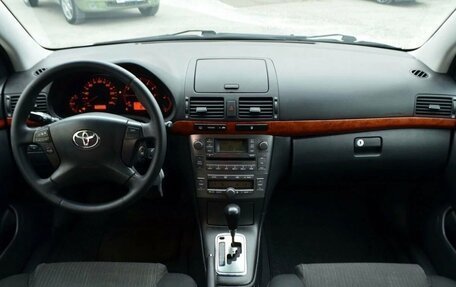 Toyota Avensis III рестайлинг, 2007 год, 980 000 рублей, 8 фотография