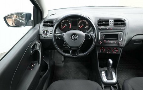 Volkswagen Polo VI (EU Market), 2017 год, 1 249 900 рублей, 9 фотография