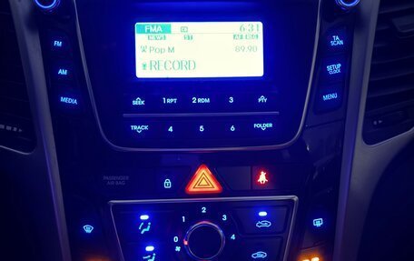 Hyundai i30 II рестайлинг, 2015 год, 840 000 рублей, 5 фотография