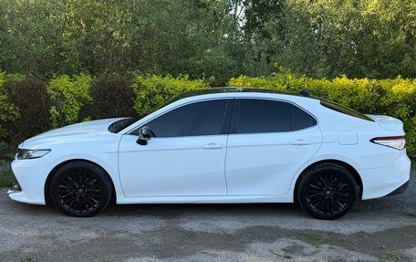 Toyota Camry, 2018 год, 1 800 000 рублей, 5 фотография