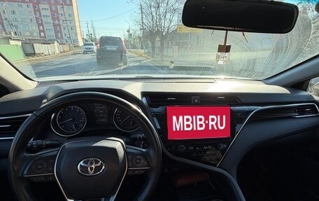 Toyota Camry, 2018 год, 1 800 000 рублей, 9 фотография