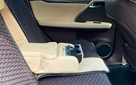 Lexus RX IV рестайлинг, 2016 год, 3 900 000 рублей, 10 фотография