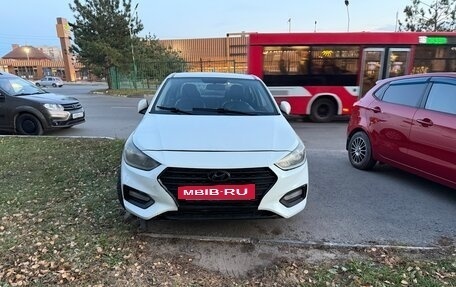 Hyundai Solaris II рестайлинг, 2018 год, 590 000 рублей, 2 фотография