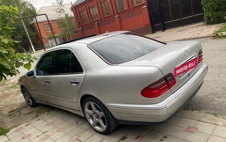 Mercedes-Benz E-Класс, 1998 год, 420 000 рублей, 7 фотография
