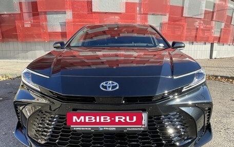Toyota Camry, 2025 год, 4 290 000 рублей, 5 фотография