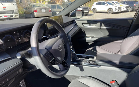Toyota Camry, 2025 год, 4 290 000 рублей, 10 фотография