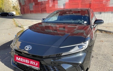 Toyota Camry, 2025 год, 4 290 000 рублей, 19 фотография