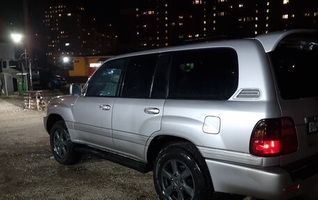 Toyota Land Cruiser 100 рестайлинг 2, 2003 год, 2 250 000 рублей, 8 фотография