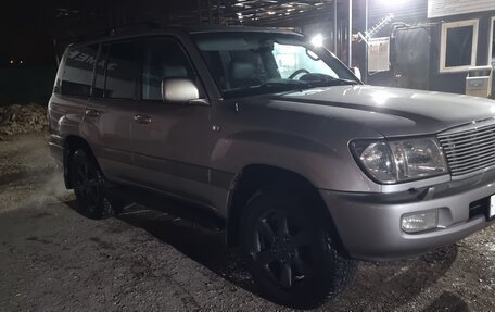 Toyota Land Cruiser 100 рестайлинг 2, 2003 год, 2 250 000 рублей, 5 фотография