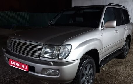 Toyota Land Cruiser 100 рестайлинг 2, 2003 год, 2 250 000 рублей, 4 фотография