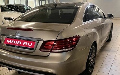 Mercedes-Benz E-Класс, 2015 год, 2 290 000 рублей, 2 фотография