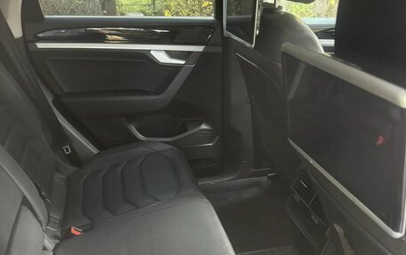 Volkswagen Touareg III, 2018 год, 3 500 рублей, 7 фотография