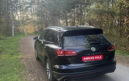 Volkswagen Touareg III, 2018 год, 3 500 рублей, 3 фотография