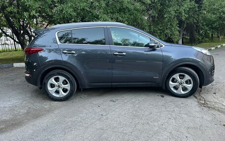 KIA Sportage IV рестайлинг, 2018 год, 2 600 000 рублей, 3 фотография