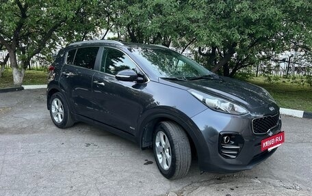 KIA Sportage IV рестайлинг, 2018 год, 2 600 000 рублей, 2 фотография