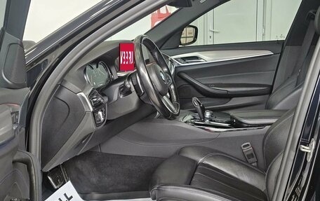 BMW 5 серия, 2018 год, 3 589 000 рублей, 10 фотография