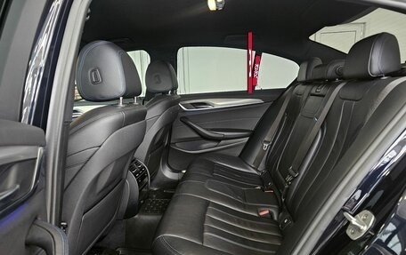BMW 5 серия, 2018 год, 3 589 000 рублей, 15 фотография