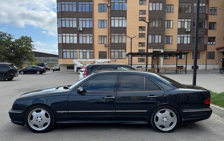 Mercedes-Benz E-Класс, 2001 год, 1 300 000 рублей, 4 фотография