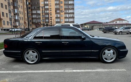 Mercedes-Benz E-Класс, 2001 год, 1 300 000 рублей, 5 фотография
