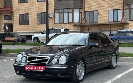 Mercedes-Benz E-Класс, 2001 год, 1 300 000 рублей, 2 фотография