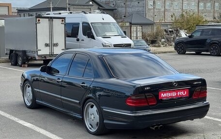 Mercedes-Benz E-Класс, 2001 год, 1 300 000 рублей, 7 фотография